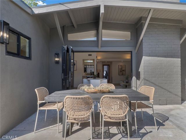 17156 Bullock, Encino, CA 91316