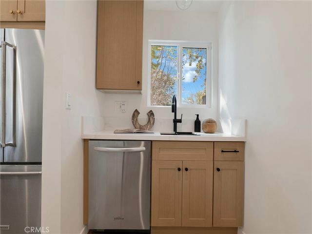 17156 Bullock, Encino, CA 91316