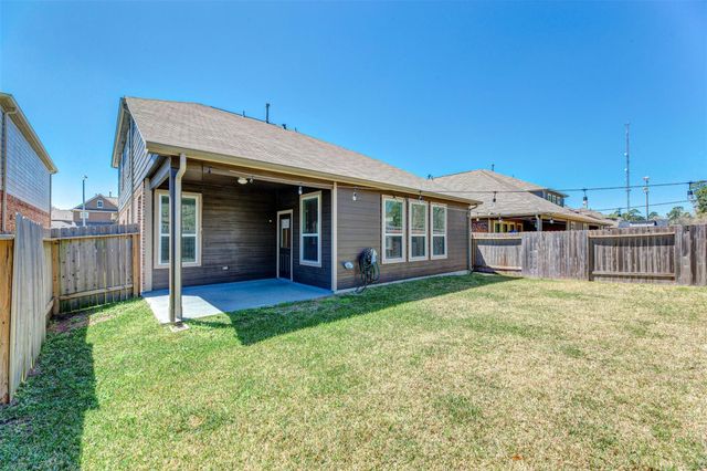 2293 Garden Square Path, Spring, TX 77386