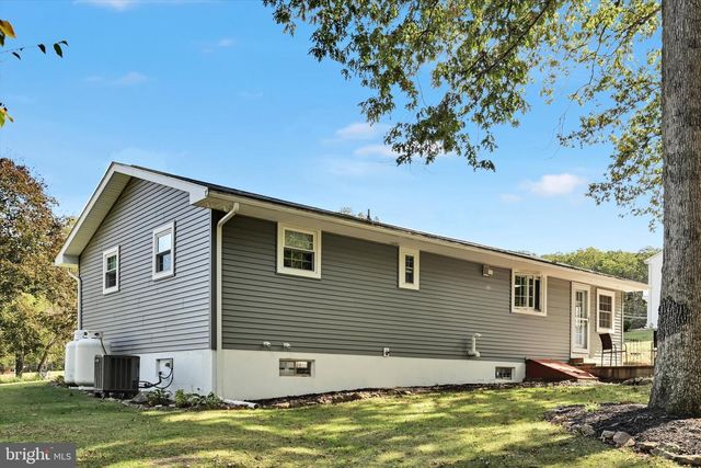 430 MOHAVE DR, Auburn, PA 17922
