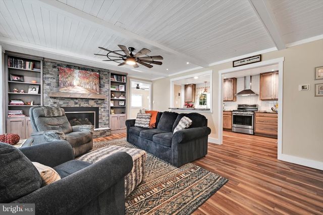 430 MOHAVE DR, Auburn, PA 17922