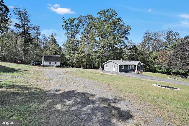 430 MOHAVE DR, Auburn, PA 17922