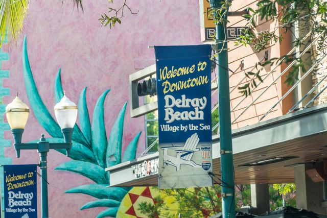 735 SE 4th Avenue, Delray Beach, FL 33483