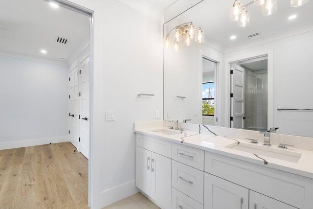 735 SE 4th Avenue, Delray Beach, FL 33483