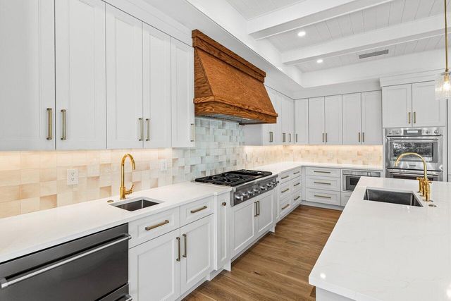 735 SE 4th Avenue, Delray Beach, FL 33483