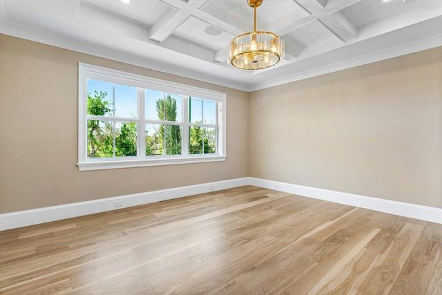 735 SE 4th Avenue, Delray Beach, FL 33483