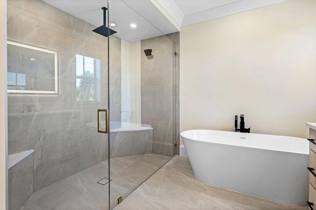 735 SE 4th Avenue, Delray Beach, FL 33483