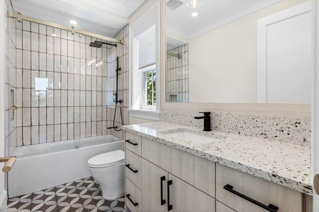 735 SE 4th Avenue, Delray Beach, FL 33483