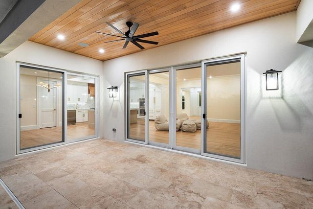 735 SE 4th Avenue, Delray Beach, FL 33483