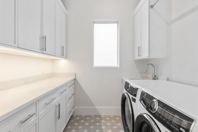 735 SE 4th Avenue, Delray Beach, FL 33483