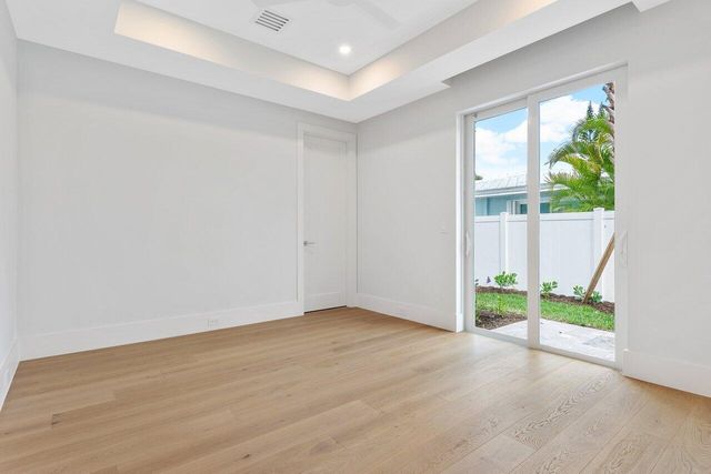 735 SE 4th Avenue, Delray Beach, FL 33483