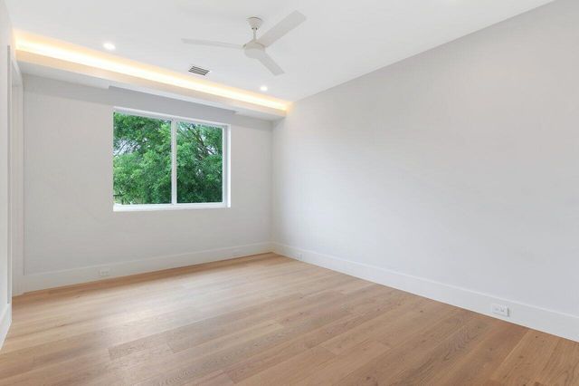 735 SE 4th Avenue, Delray Beach, FL 33483