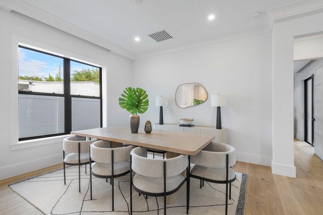 735 SE 4th Avenue, Delray Beach, FL 33483