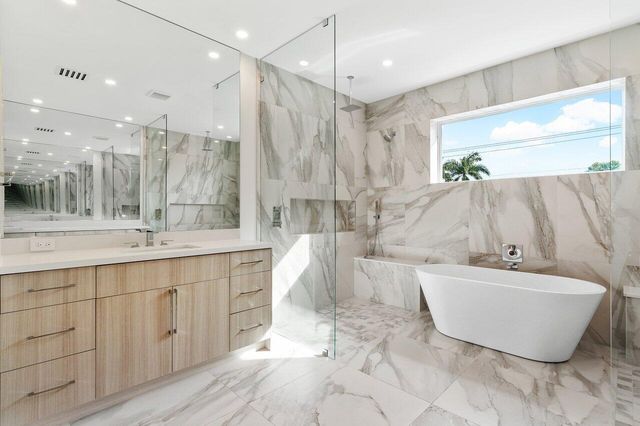 735 SE 4th Avenue, Delray Beach, FL 33483