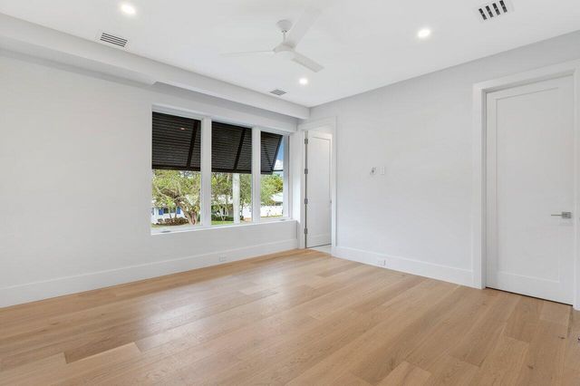 735 SE 4th Avenue, Delray Beach, FL 33483