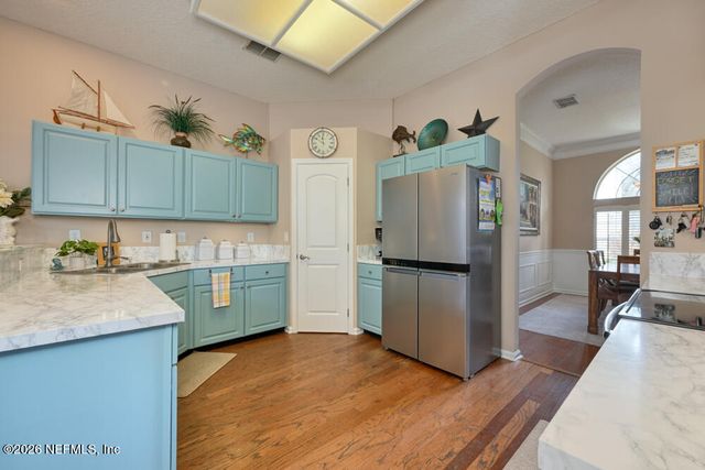 1571 BLUE HERON Lane, Jacksonville Beach, FL 32250