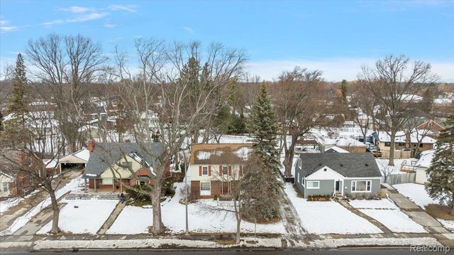 1012 W 12 Mile Road, Royal Oak, MI 48073