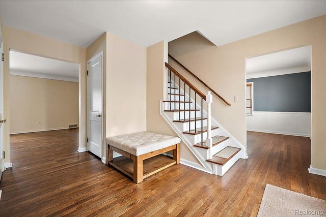 1012 W 12 Mile Road, Royal Oak, MI 48073