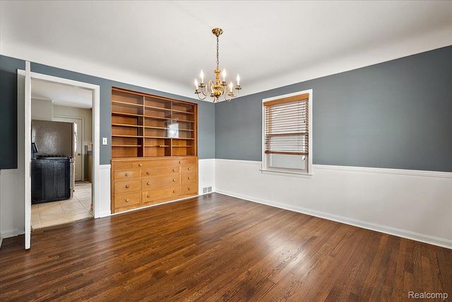 1012 W 12 Mile Road, Royal Oak, MI 48073