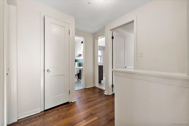 1012 W 12 Mile Road, Royal Oak, MI 48073