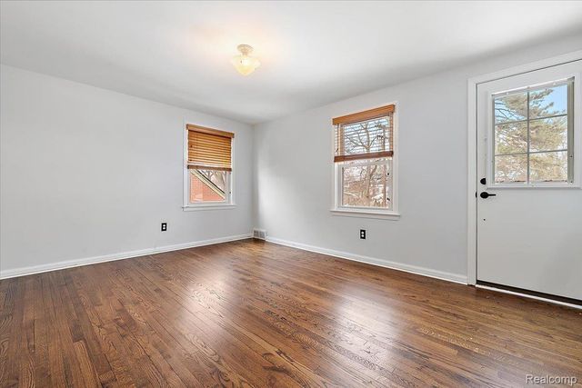 1012 W 12 Mile Road, Royal Oak, MI 48073