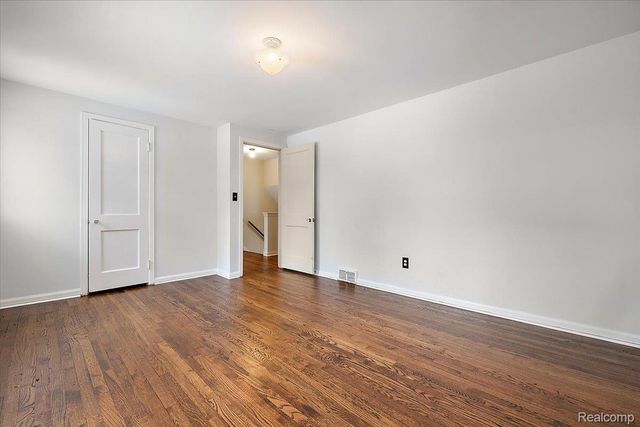 1012 W 12 Mile Road, Royal Oak, MI 48073