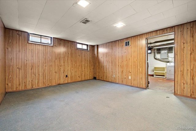 1012 W 12 Mile Road, Royal Oak, MI 48073