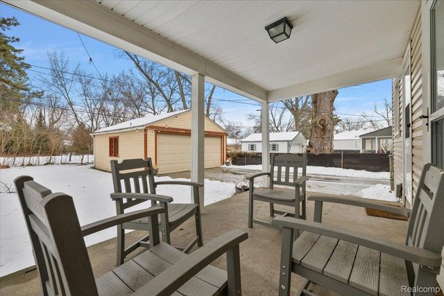 1012 W 12 Mile Road, Royal Oak, MI 48073