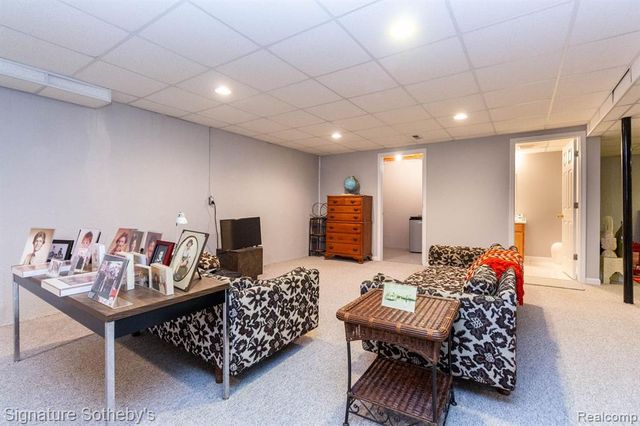 5396 Fairway Court, West Bloomfield, MI 48323