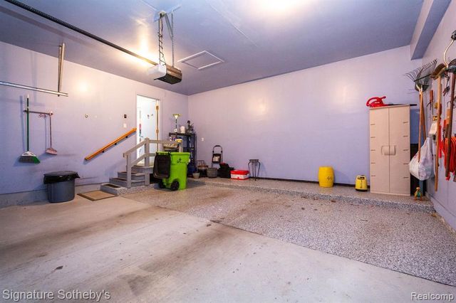 5396 Fairway Court, West Bloomfield, MI 48323