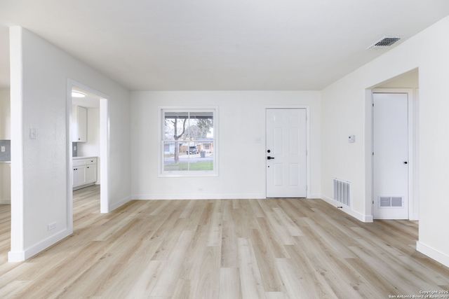 618 Santa Monica, San Antonio, TX 78212