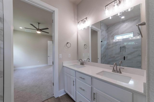 627 Birch LN, Cottonwood Shores, TX 78657