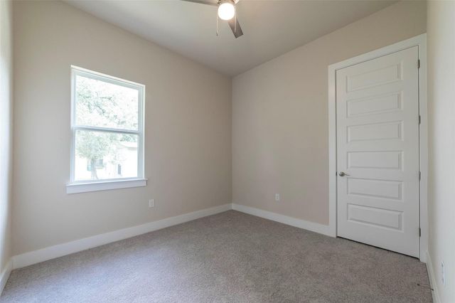 627 Birch LN, Cottonwood Shores, TX 78657
