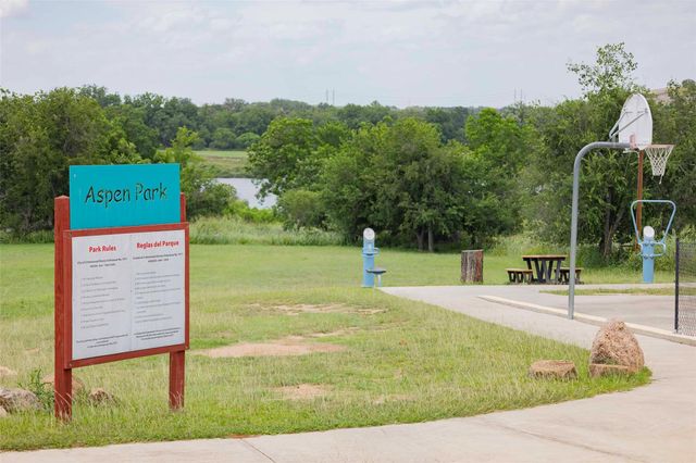 627 Birch LN, Cottonwood Shores, TX 78657