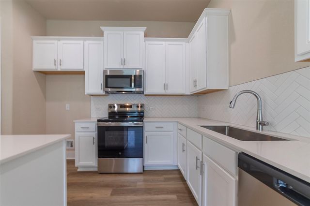 627 Birch LN, Cottonwood Shores, TX 78657