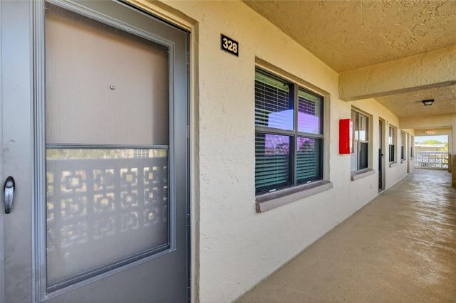 5080 LOCUST STREET NE 328, St Petersburg, FL 33703