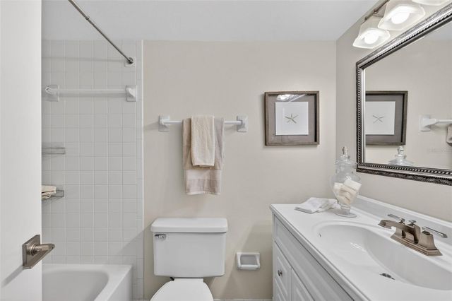 5080 LOCUST STREET NE 328, St Petersburg, FL 33703