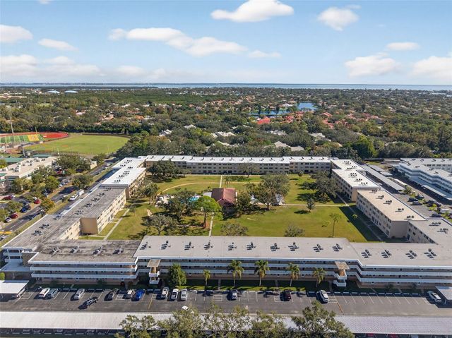 5080 LOCUST STREET NE 328, St Petersburg, FL 33703