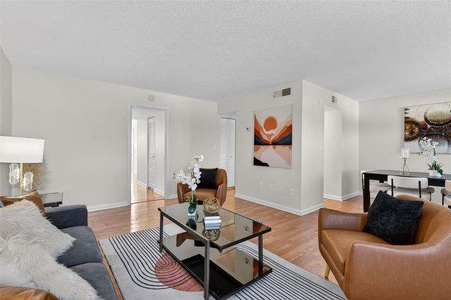 5080 LOCUST STREET NE 328, St Petersburg, FL 33703