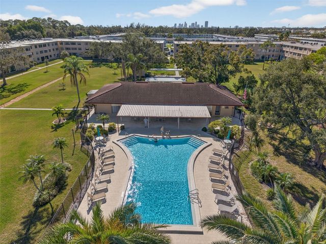 5080 LOCUST STREET NE 328, St Petersburg, FL 33703