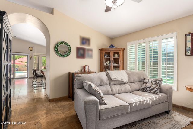 12920 N Pioneer Way, Oro Valley, AZ 85755