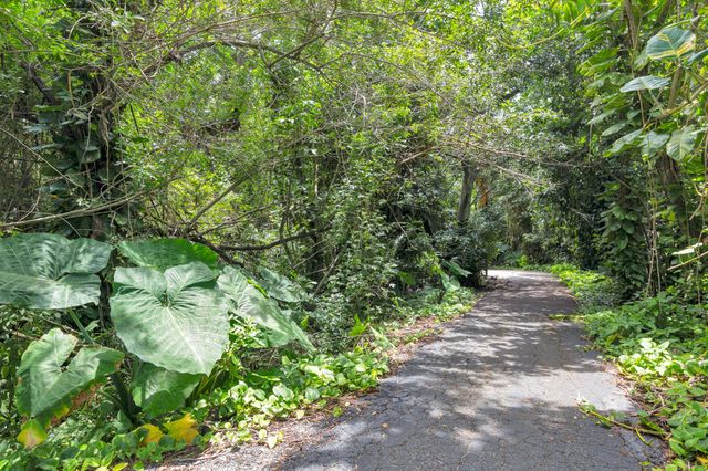 1008 Green Pine Boulevard H3, West Palm Beach, FL 33409