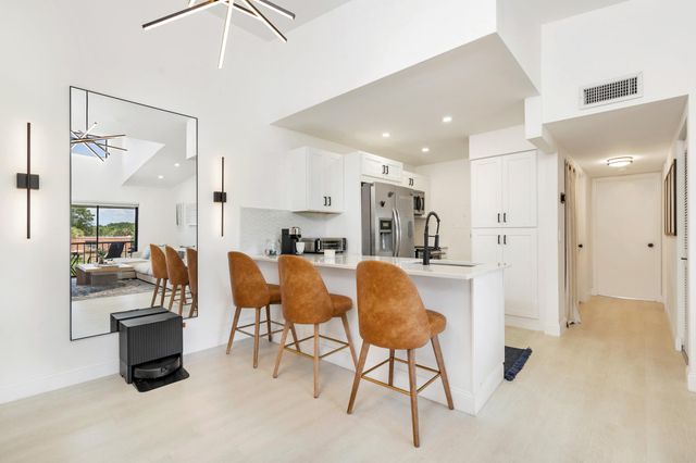1008 Green Pine Boulevard H3, West Palm Beach, FL 33409