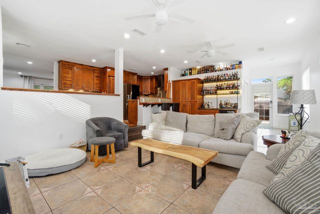 421 Cumberland Ave, Gulf Breeze, FL 32561