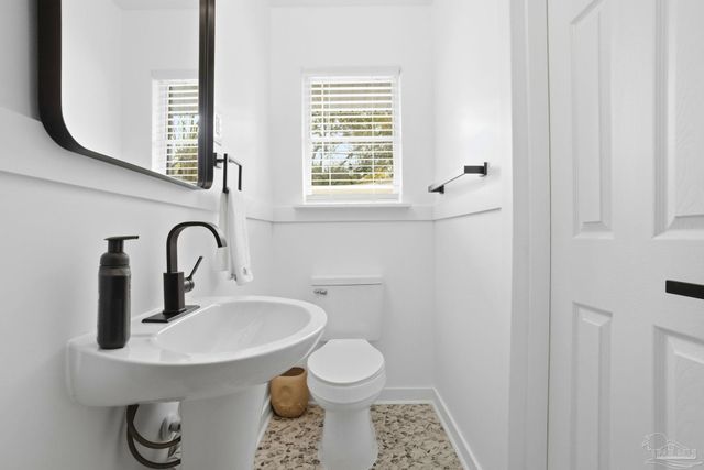 421 Cumberland Ave, Gulf Breeze, FL 32561