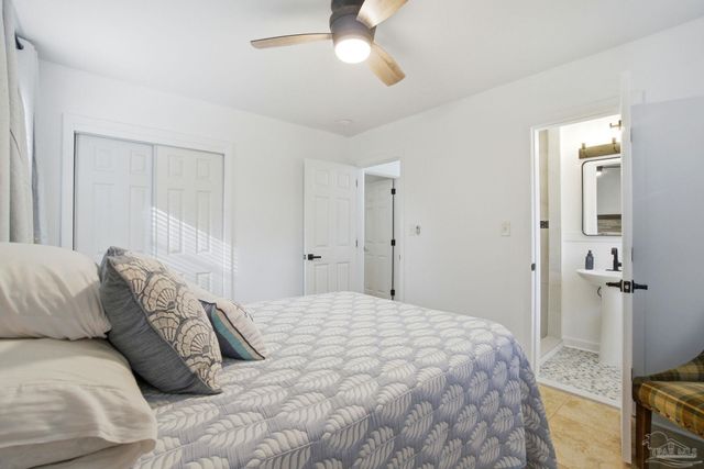 421 Cumberland Ave, Gulf Breeze, FL 32561