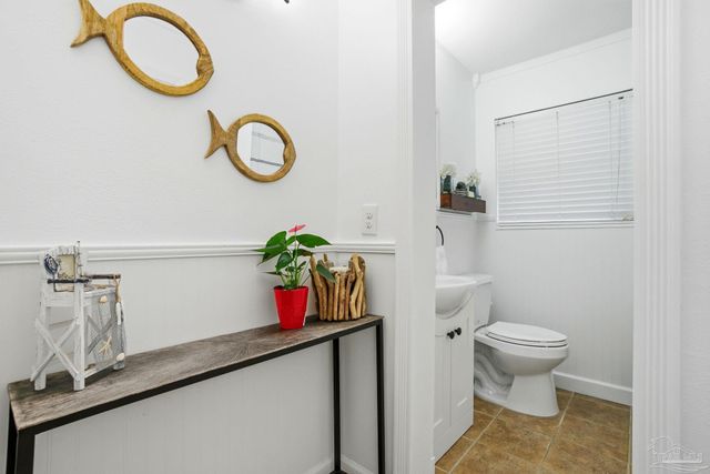 421 Cumberland Ave, Gulf Breeze, FL 32561