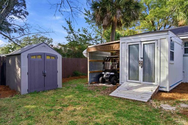 421 Cumberland Ave, Gulf Breeze, FL 32561