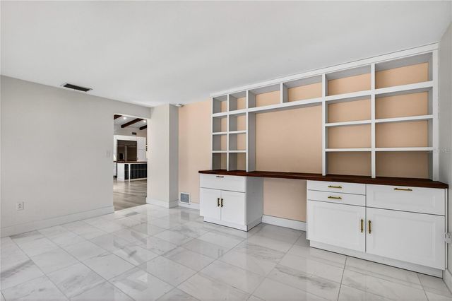 719 W NELSON STREET, Tavares, FL 32778