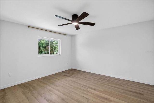 719 W NELSON STREET, Tavares, FL 32778